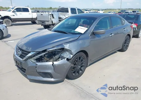 2017 Nissan Altima 2.5 S z USA, uszkodzony, nr VIN 1N4AL3AP0HN310551